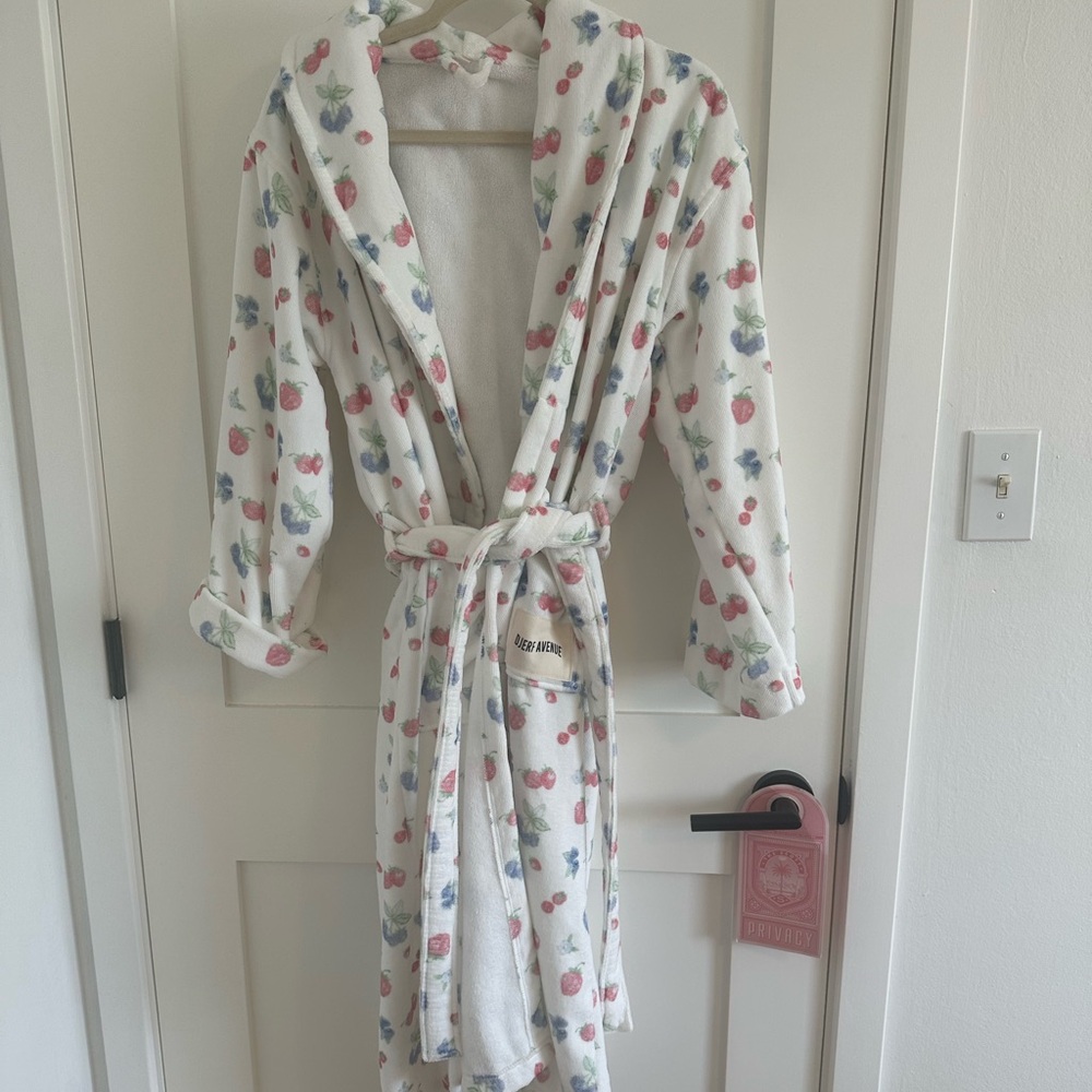 NWOT Djerf avenue summer berries robe xs s